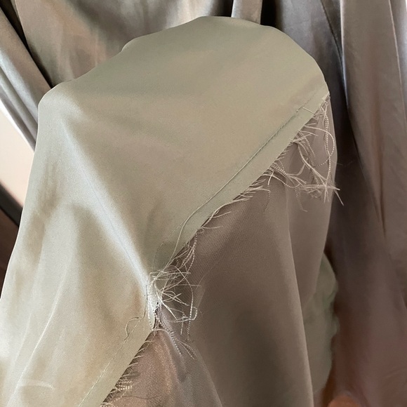 David’s Bridal Eucalyptus Galina Signature Dress size 18 - Picture 7 of 8